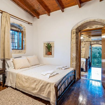 Villa Tzaniana Apomarma 외부 사진