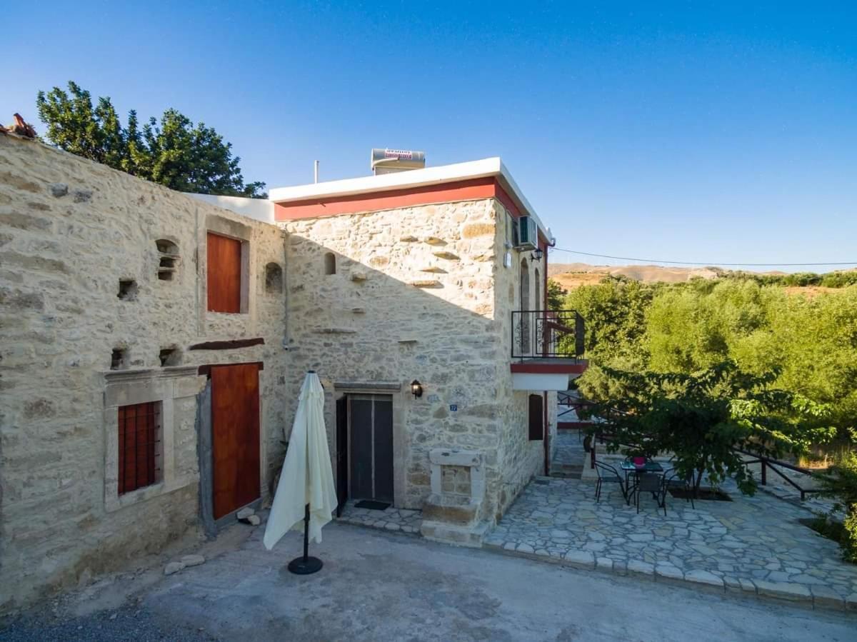 Villa Tzaniana Apomarma 외부 사진