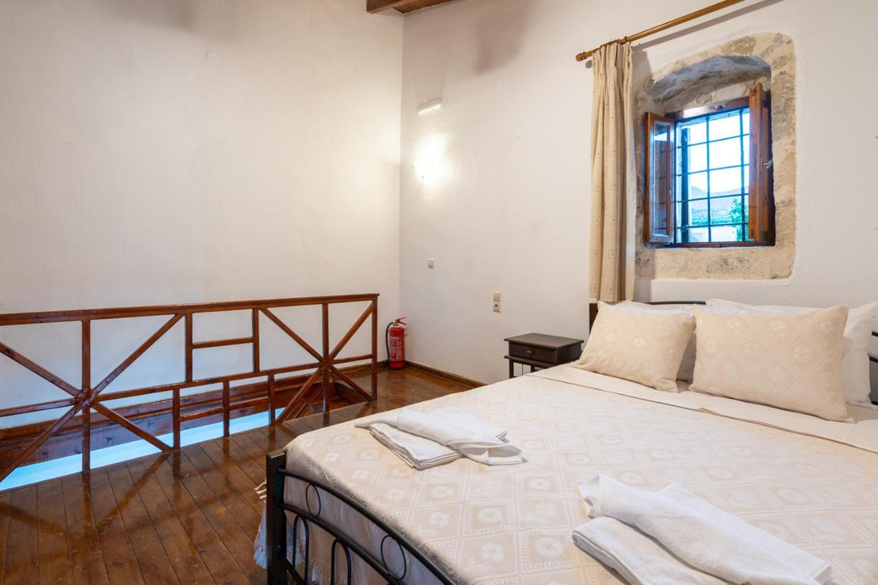Villa Tzaniana Apomarma 외부 사진