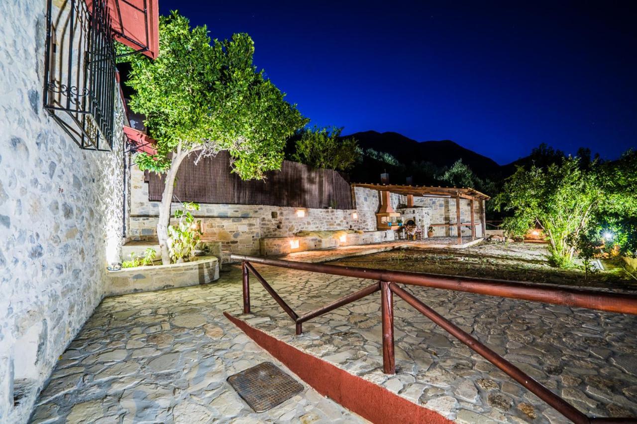 Villa Tzaniana Apomarma 외부 사진