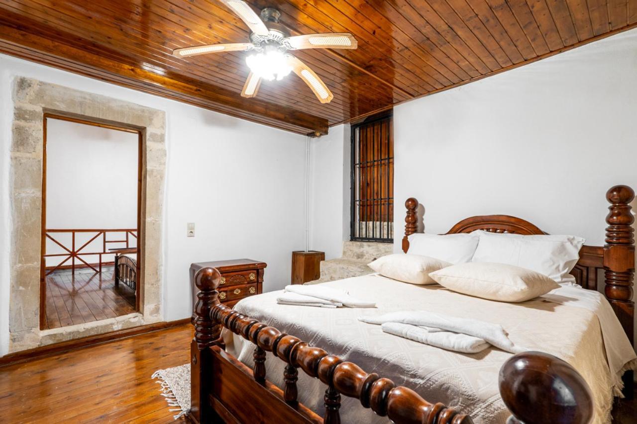 Villa Tzaniana Apomarma 외부 사진